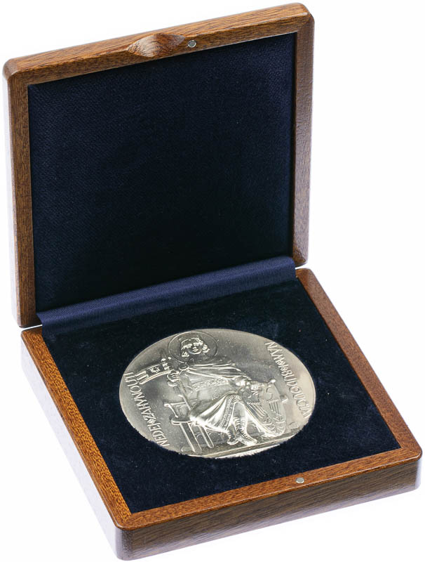Coin-front