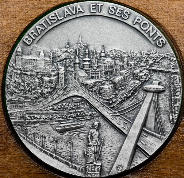 Coin-front